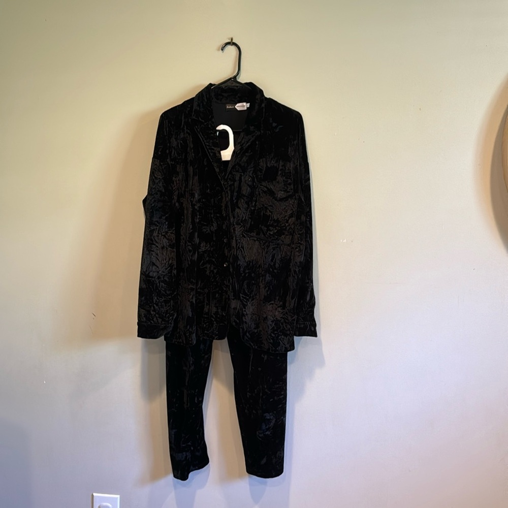 Black Velvet Set